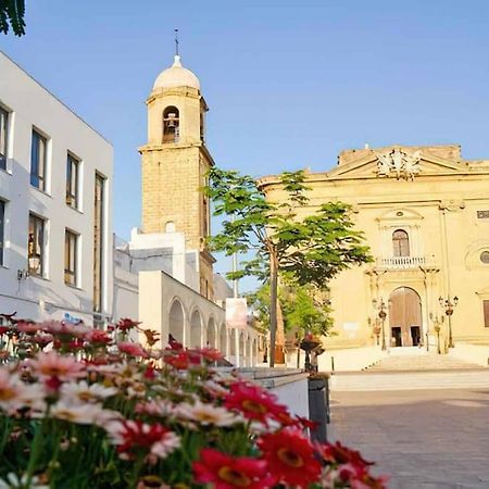 Апартаменти Enjoy The Historic Center Of Chiclana By C. Dreams Чиклана-де-ла-Фронтера Екстер'єр фото