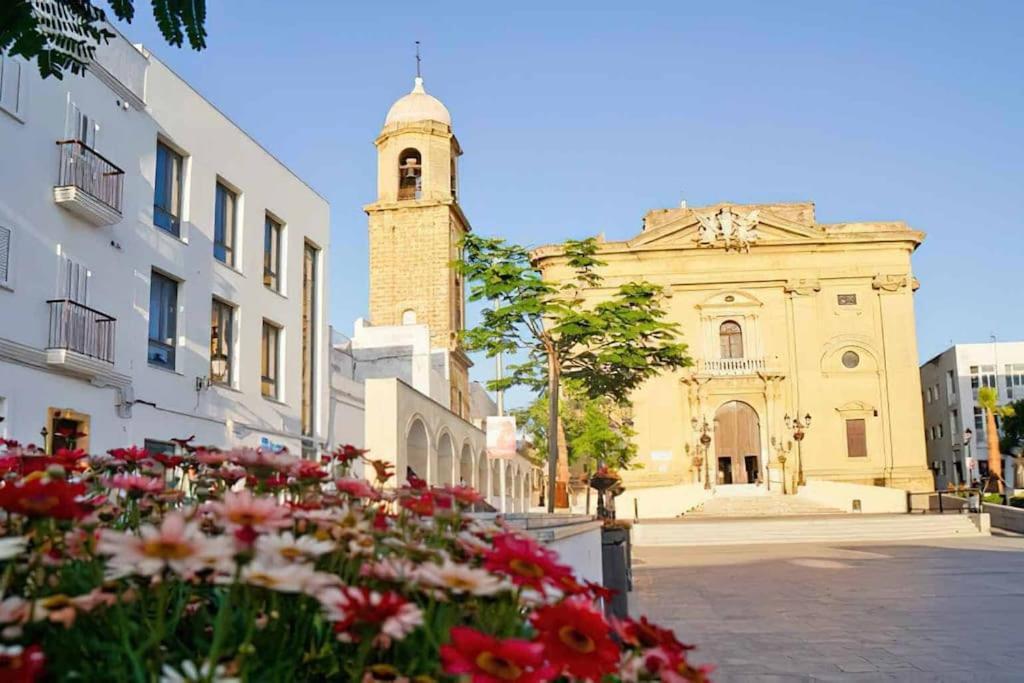 Апартаменти Enjoy The Historic Center Of Chiclana By C. Dreams Чиклана-де-ла-Фронтера Екстер'єр фото