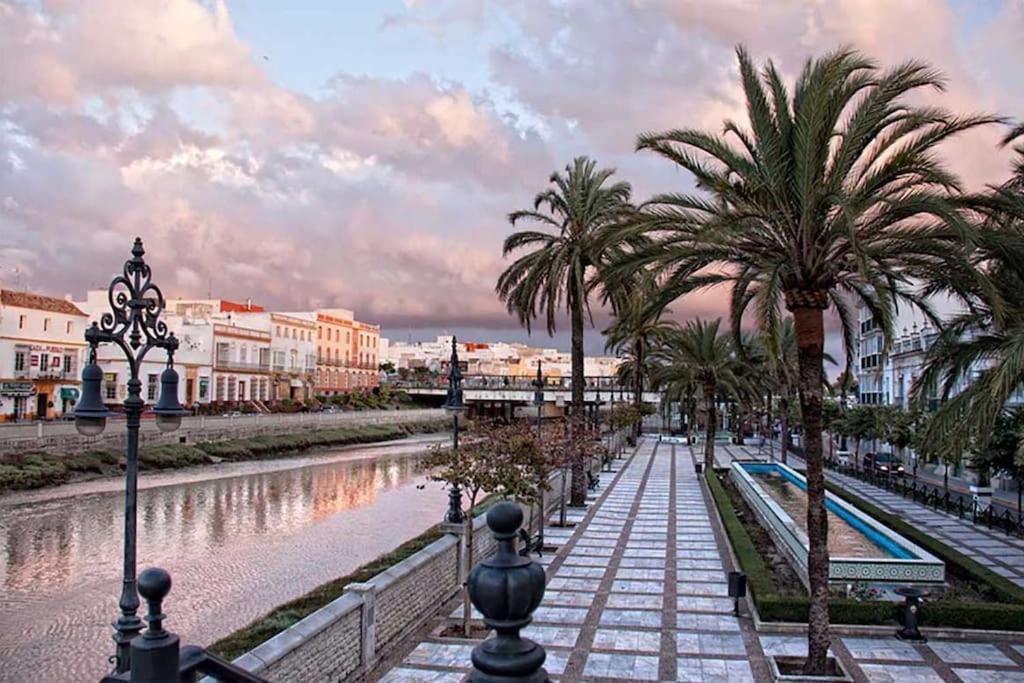 Апартаменти Enjoy The Historic Center Of Chiclana By C. Dreams Чиклана-де-ла-Фронтера Екстер'єр фото